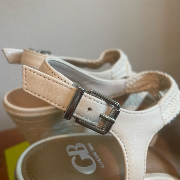Gianni Bini Macrame Wedges - Picture 5 of 5